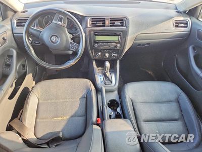 Zdjęcie 8 z 12 samochodu: 2011 VOLKSWAGEN JETTA SE VIN:3VWDZ7AJ7BM367353 - miniatura