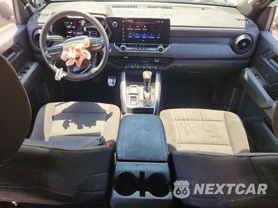 Zdjęcie 8 z 12 samochodu: 2026 CHEVROLET COLORADO VIN:1GCPSBEK3T1210282 - miniatura