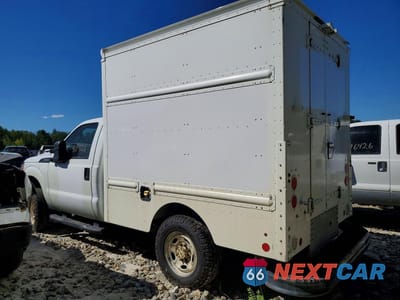 Drugie zdjęcie samochodu z przodu: 2015 FORD F250 SUPER DUTY BOX TRUCK VIN:1FDBF2B62FED21601 - miniatura