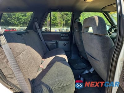 Zdjęcie 10 z 12 samochodu: 1996 CHEVROLET BLAZER VIN:1GNCS13W1T2187990 - miniatura