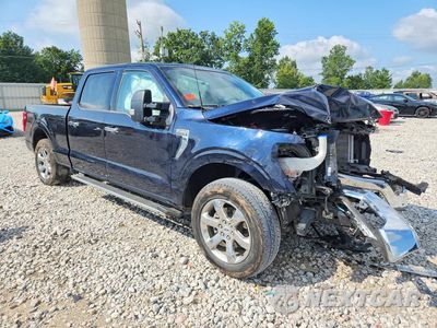 Czwarte zdjęcie samochodu z boku: 2023 FORD F150 SUPERCREW VIN:1FTFW1E85PKG04543 - miniatura
