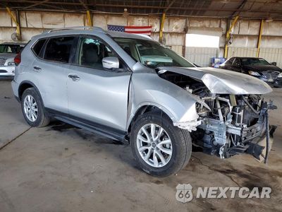 Czwarte zdjęcie samochodu z boku: 2020 NISSAN ROGUE SV VIN:JN8AT2MTXLW007751 - miniatura