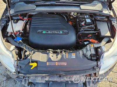 Zdjęcie 11 z 13 samochodu: 2014 FORD FOCUS BEV VIN:1FADP3R44EL260059 - miniatura