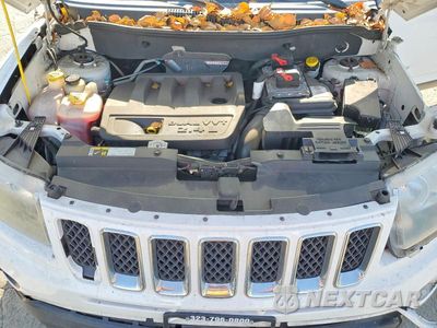 Zdjęcie 12 z 13 samochodu: 2015 JEEP COMPASS LATITUDE VIN:1C4NJCEB4FD373204 - miniatura