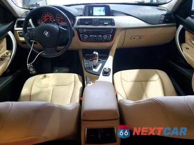 Zdjęcie 8 z 12 samochodu: 2018 BMW 320 XI VIN:WBA8A3C54JA505198 - miniatura