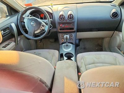 Zdjęcie 8 z 13 samochodu: 2010 NISSAN ROGUE VIN:JN8AS5MT9AW024736 - miniatura