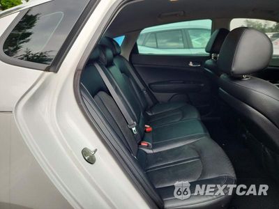 Zdjęcie 10 z 12 samochodu: 2019 KIA OPTIMA EX VIN:5XXGU4L11KG367926 - miniatura