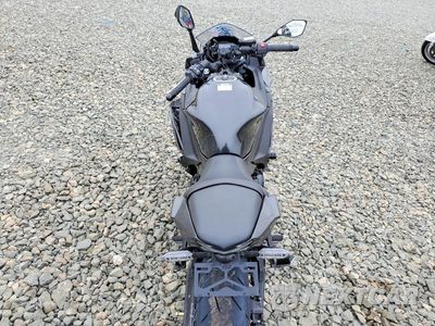 Zdjęcie 6 z 9 samochodu: 2026 KAWASAKI EX650 R VIN:ML5EXER17TDAH0367 - miniatura