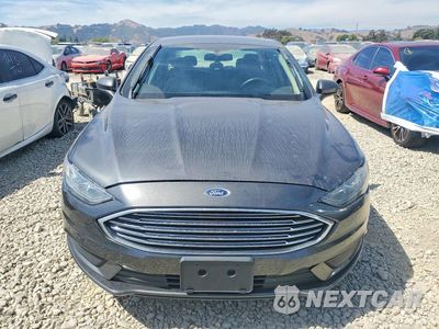 Piąte zdjęcie samochodu w środku: 2018 FORD FUSION SE HYBRID VIN:3FA6P0LU9JR146439 - miniatura