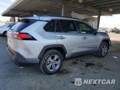 Trzecie zdjęcie samochodu z tyłu: 2025 TOYOTA RAV4 LE VIN:JTMMWRFV1SD350336 - miniatura