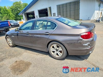 Drugie zdjęcie samochodu z przodu: 2013 BMW 528 XI VIN:WBAXH5C57DD111443 - miniatura