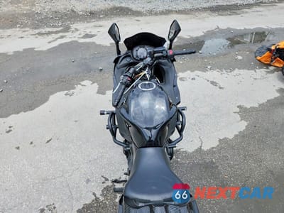 Zdjęcie 6 z 9 samochodu: 2019 KAWASAKI EX650 F VIN:JKAEXEK13KDA29764 - miniatura