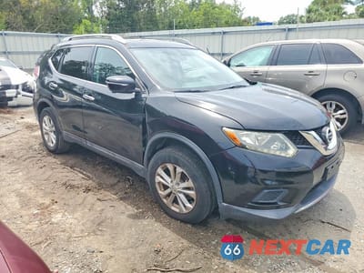 Czwarte zdjęcie samochodu z boku: 2015 NISSAN ROGUE SV VIN:5N1AT2MT8FC869363 - miniatura