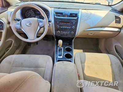 Zdjęcie 8 z 13 samochodu: 2014 NISSAN ALTIMA 2.5 S VIN:1N4AL3AP8EC187962 - miniatura