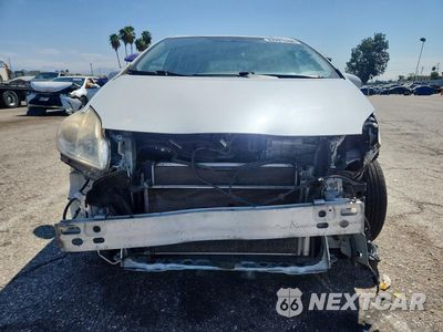 Piąte zdjęcie samochodu w środku: 2014 TOYOTA PRIUS THREE VIN:JTDKN3DU3E1778755 - miniatura