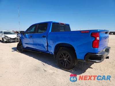 Drugie zdjęcie samochodu z przodu: 2025 CHEVROLET SILVERADO K1500 LT TRAIL BOSS VIN:3GCUKFEL6SG311965 - miniatura
