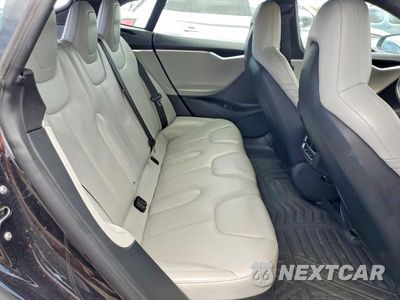 Zdjęcie 11 z 14 samochodu: 2015 TESLA MODEL S VIN:5YJSA1E16FF114415 - miniatura