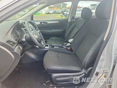 Zdjęcie 7 z 12 samochodu: 2019 NISSAN SENTRA S VIN:3N1AB7APXKY282386 - miniatura