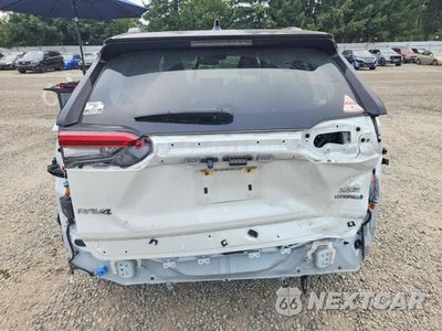Zdjęcie 6 z 14 samochodu: 2024 TOYOTA RAV4 XSE VIN:JTME6RFV8RJ052480 - miniatura
