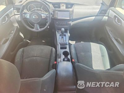 Zdjęcie 8 z 12 samochodu: 2019 NISSAN SENTRA S VIN:3N1AB7AP3KY210753 - miniatura