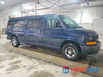 Czwarte zdjęcie samochodu z boku: 2011 CHEVROLET EXPRESS G3500 LS VIN:1GAZGZFG3B1159922 - miniatura
