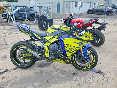 2014 YAMAHA YZFR1 JYARN23E0EA016837 - główne zdjęcie licytacji z USA - miniatura