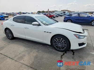 Czwarte zdjęcie samochodu z boku: 2020 MASERATI GHIBLI VIN:ZAM57XSA7L1344418 - miniatura