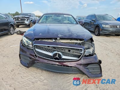 Piąte zdjęcie samochodu w środku: 2020 MERCEDES-BENZ E 450 VIN:WDD1K6HB1LF126222 - miniatura