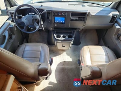 Zdjęcie 8 z 13 samochodu: 2004 CHEVROLET EXPRESS G3500 VIN:1GCHG39U241242293 - miniatura
