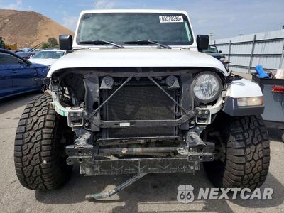 Piąte zdjęcie samochodu w środku: 2018 JEEP WRANGLER UNLIMITED SAHARA VIN:1C4HJXEGXJW319113 - miniatura