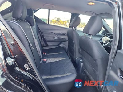 Zdjęcie 10 z 12 samochodu: 2018 NISSAN KICKS SV VIN:3N1CP5CU8JL522290 - miniatura