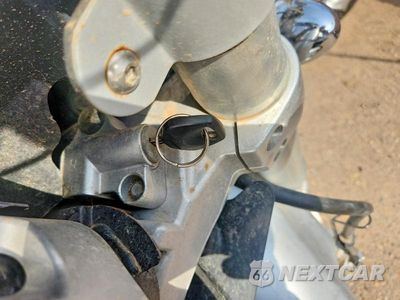 Zdjęcie 8 z 9 samochodu: 2006 SUZUKI M109R / VZR1800 K6 VIN:JS1VY53A762105254 - miniatura