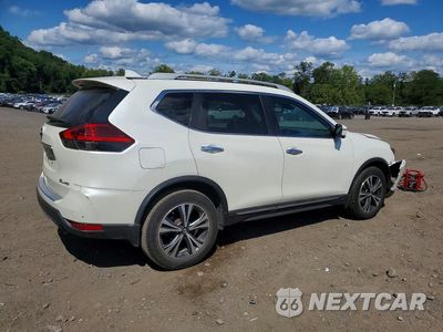 Trzecie zdjęcie samochodu z tyłu: 2017 NISSAN ROGUE SL VIN:5N1AT2MV3HC824979 - miniatura