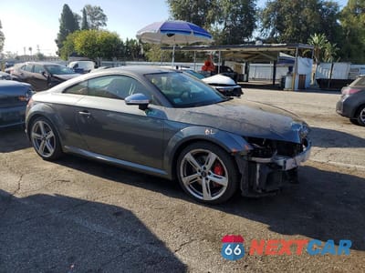 Czwarte zdjęcie samochodu z boku: 2017 AUDI TTS VIN:TRUC1AFV6H1003855 - miniatura