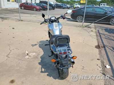 Czwarte zdjęcie samochodu z boku: 2015 HONDA CTX700 N VIN:JH2RC6809FK100219 - miniatura