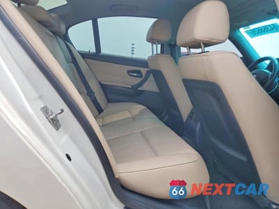 Zdjęcie 10 z 12 samochodu: 2011 BMW 328 XI SULEV VIN:WBAPK5C51BA659325 - miniatura