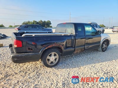 Trzecie zdjęcie samochodu z tyłu: 2000 GMC SONOMA VIN:1GTCS195XY8291566 - miniatura