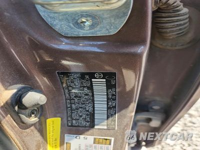 Zdjęcie 12 z 12 samochodu: 2015 TOYOTA PRIUS V THREE VIN:JTDZN3EU1FJ016877 - miniatura