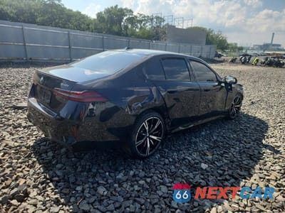 Trzecie zdjęcie samochodu z tyłu: 2026 BMW 540 XI VIN:WBA63FJ03TCX01554 - miniatura