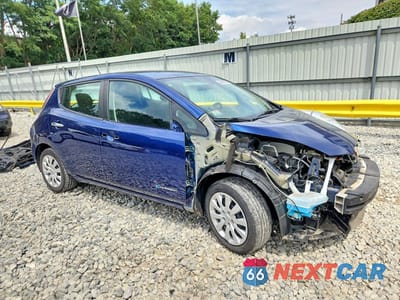 Czwarte zdjęcie samochodu z boku: 2017 NISSAN LEAF S VIN:1N4BZ0CP8HC310789 - miniatura