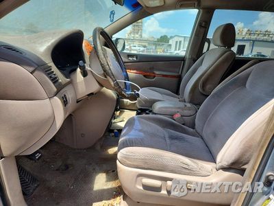 Zdjęcie 7 z 12 samochodu: 2006 TOYOTA SIENNA VIN:5TDZA22C16S498237 - miniatura