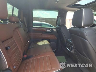 Zdjęcie 10 z 12 samochodu: 2025 GMC SIERRA K2500 DENALI ULTIMATE VIN:1GT4UXEY7SF353834 - miniatura