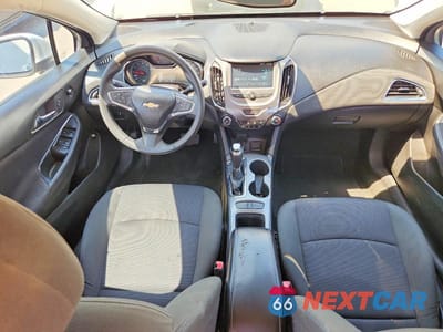 Zdjęcie 8 z 12 samochodu: 2017 CHEVROLET CRUZE LT VIN:1G1BE5SM6H7204174 - miniatura