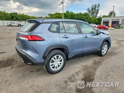 Trzecie zdjęcie samochodu z tyłu: 2023 TOYOTA COROLLA CROSS L VIN:7MUAAAAG8PV041685 - miniatura