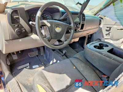 Zdjęcie 8 z 12 samochodu: 2010 CHEVROLET SILVERADO VIN:1GCSKPEA0AZ271196 - miniatura