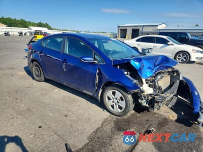 Czwarte zdjęcie samochodu z boku: 2017 KIA FORTE LX VIN:3KPFK4A7XHE100391 - miniatura