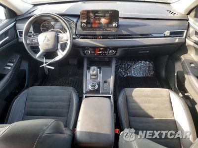 Zdjęcie 8 z 14 samochodu: 2024 MITSUBISHI OUTLANDER SE VIN:JA4J4VA82RZ059922 - miniatura