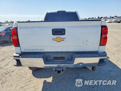 Zdjęcie 6 z 12 samochodu: 2017 CHEVROLET SILVERADO K2500 HEAVY DUTY VIN:1GC1KUEY3HF165635 - miniatura