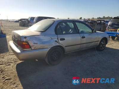 Trzecie zdjęcie samochodu z tyłu: 1995 TOYOTA COROLLA DX VIN:1NXAE09B2SZ351882 - miniatura