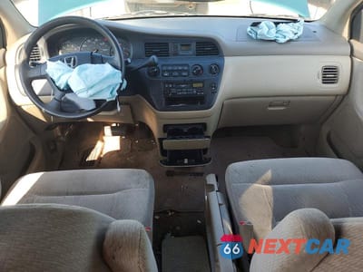 Zdjęcie 8 z 13 samochodu: 2002 HONDA ODYSSEY LX VIN:2HKRL18522H574609 - miniatura
